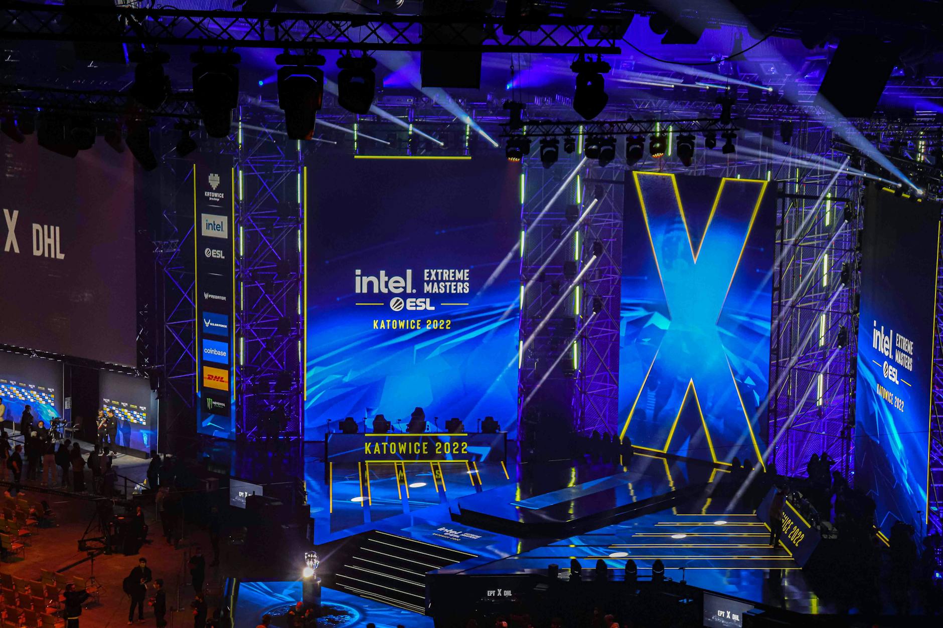 Trận đấu e-sport đang diễn ra với diễn biến phù hợp minh họa cho kèo live